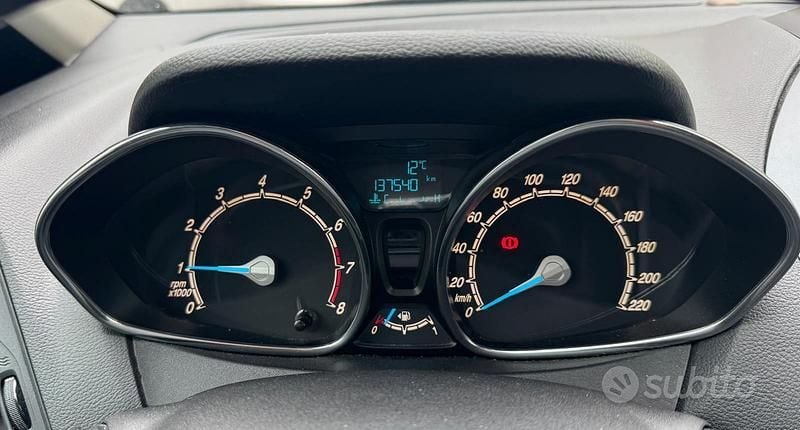 Begagnad Ford B-MAX 101 HK (74 kW) 2015 Svart Minibuss