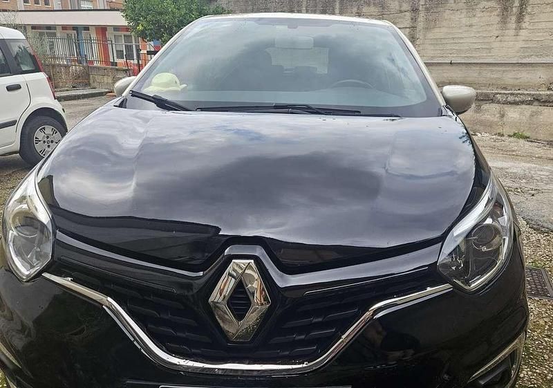 Usata Renault Captur 90 CV (66 kW) 2019 SUV