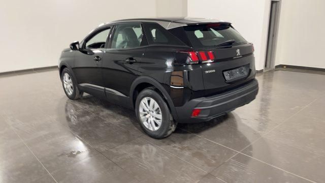 Usata Peugeot 3008 Active 131 CV (96 kW) 2022 Nero SUV