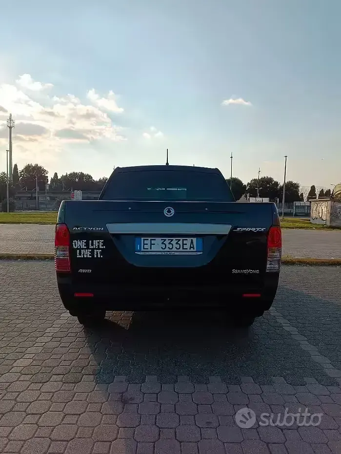 Usata SsangYong Actyon 141 CV (103 kW) 2010 Nero Cabrio