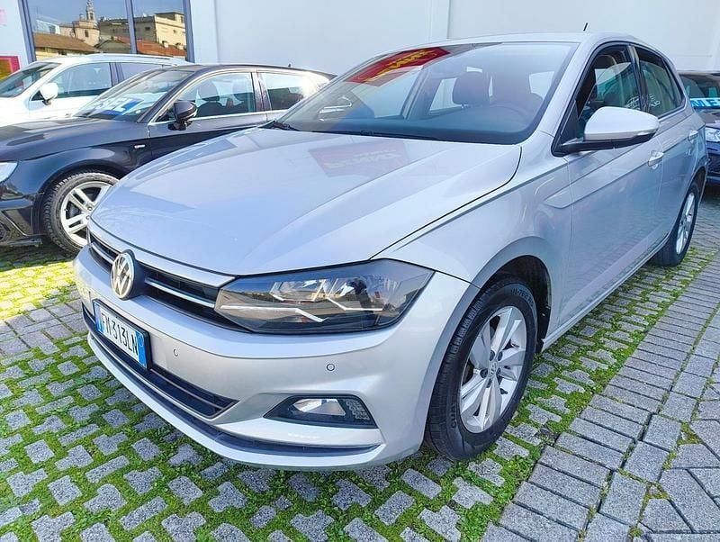 Usata VW Polo Comfortline 74 CV (54 kW) 2018 Argento Utilitaria