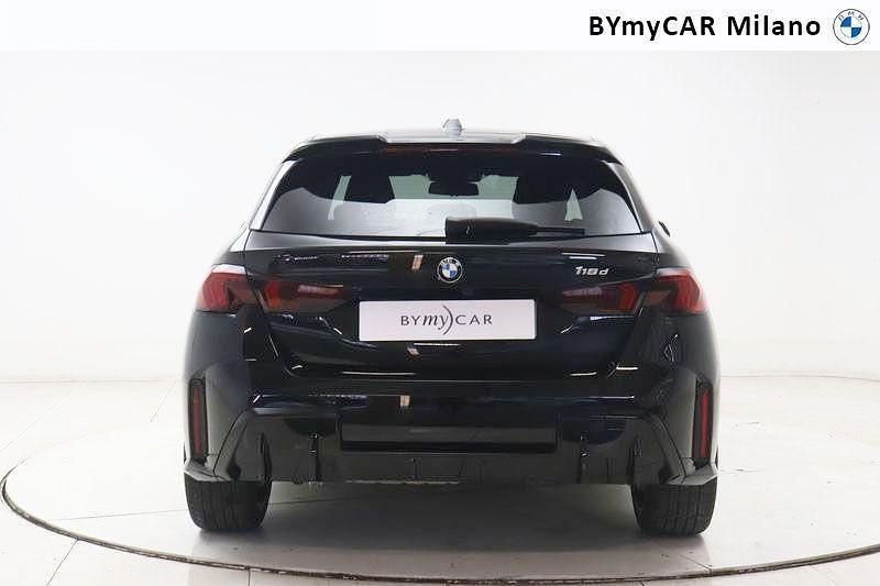 Usata BMW 118 Comfort Edition 150 CV (110 kW) 2024 Nero zaffiro Utilitaria