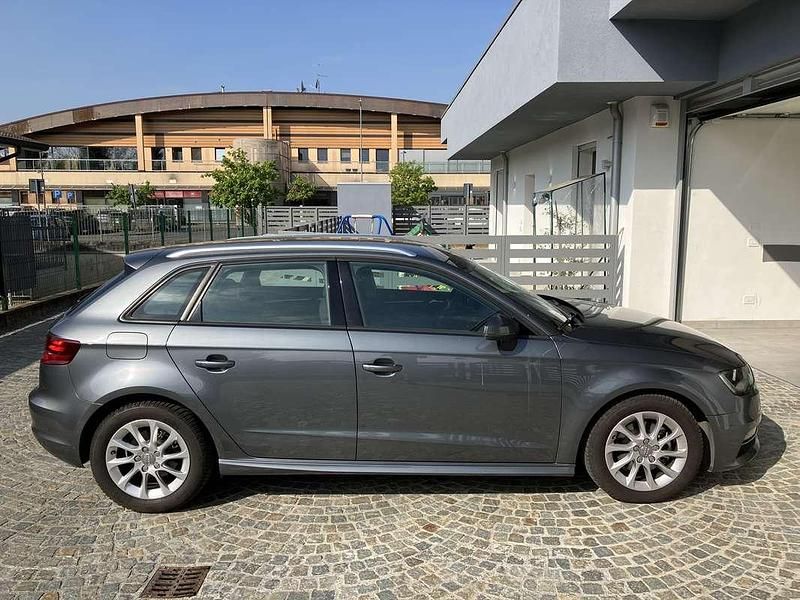 Usata Audi A3 Attraction 110 CV (80 kW) 2016 Berlina