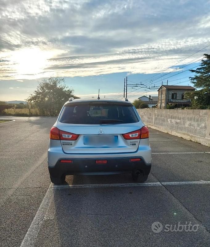 Usata Mitsubishi ASX 150 CV (110 kW) 2011 Grigio SUV