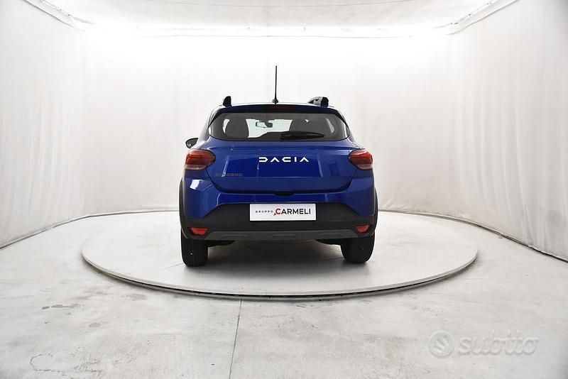 Usata Dacia Sandero Comfort 101 CV (74 kW) 2023 Blu Berlina