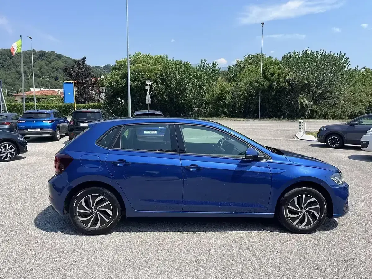 Usata VW Polo Life 95 CV (69 kW) 2023 Bluazzurro Utilitaria