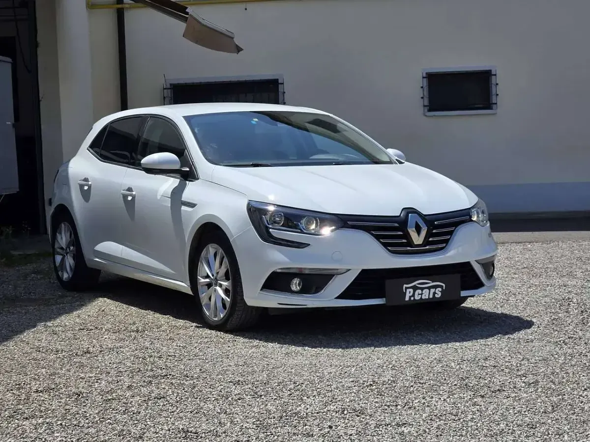 Usata Renault Mégane IV Intens 132 CV (97 kW) 2016 Bianco Berlina