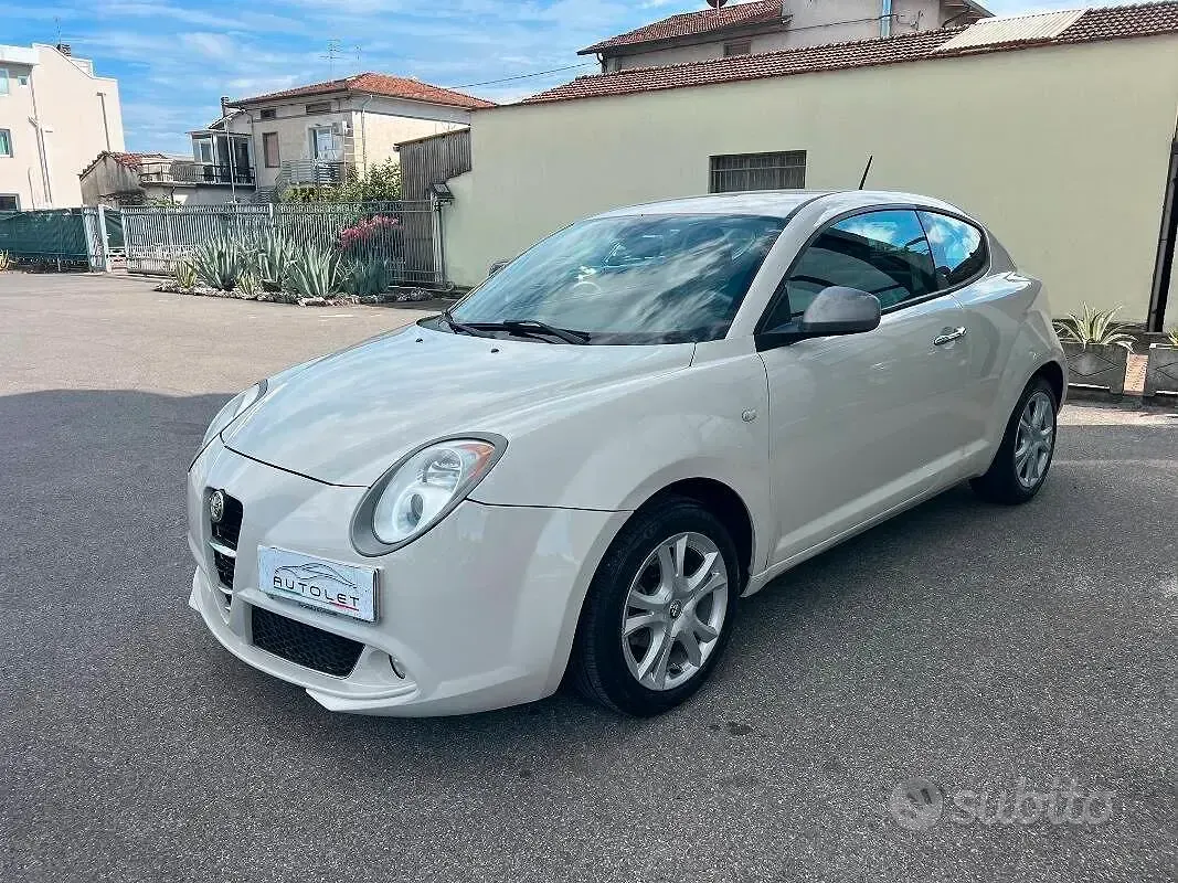 Usata Alfa Romeo MiTo Super 70 CV (51 kW) 2012 Beige Utilitaria