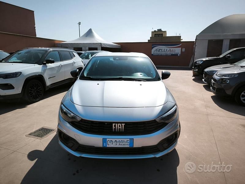 Usata Fiat Tipo 100 CV (73 kW) 2023 Grigio Berlina