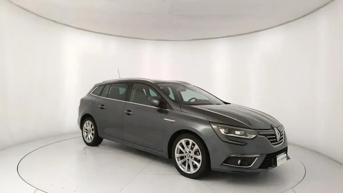 Usata Renault Mégane IV Intens 115 CV (84 kW) 2019 Grigio Berlina