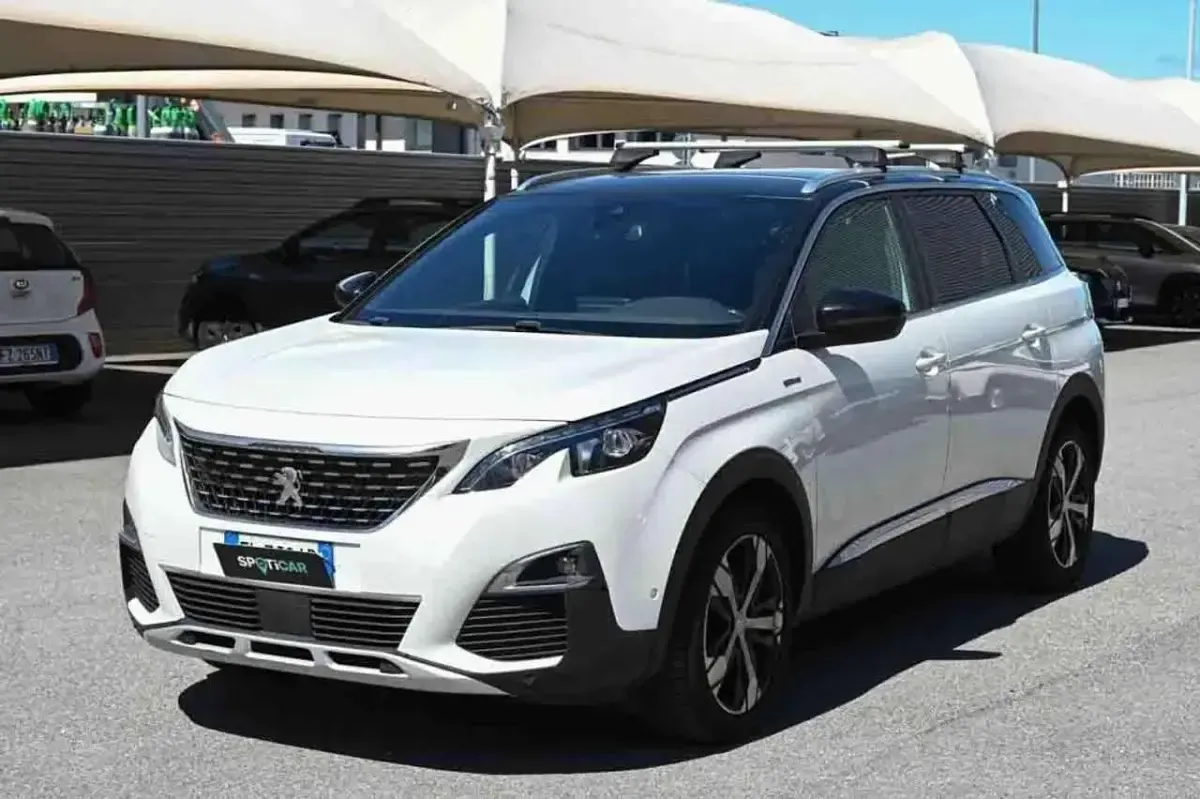 Usata Peugeot 5008 GT-line 120 CV (88 kW) 2017 SUV