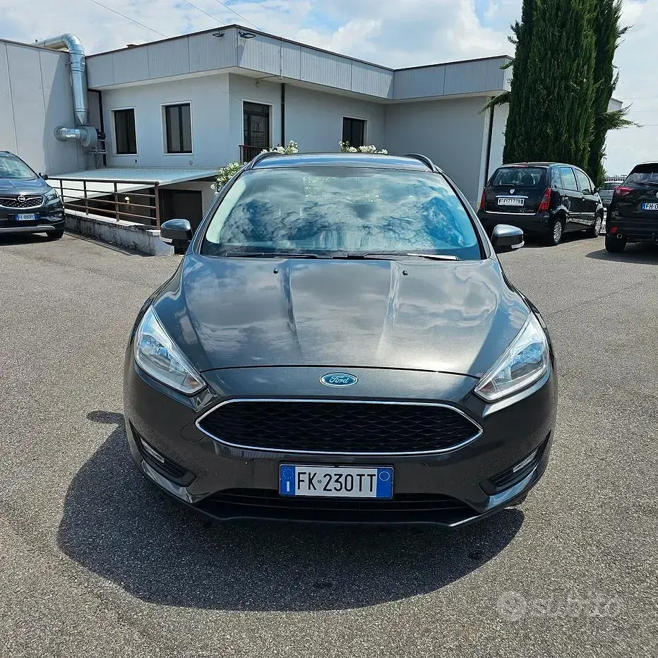 Usata Ford Focus Titanium 95 CV (69 kW) 2017 Grigio Station wagon