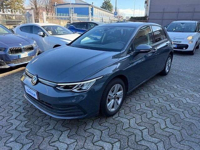 Usata VW Golf VIII Life 130 CV (95 kW) 2021 Grigio
