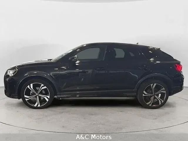 Usata Audi Q3 Sportback Comfort 150 CV (110 kW) 2025 Nero SUV