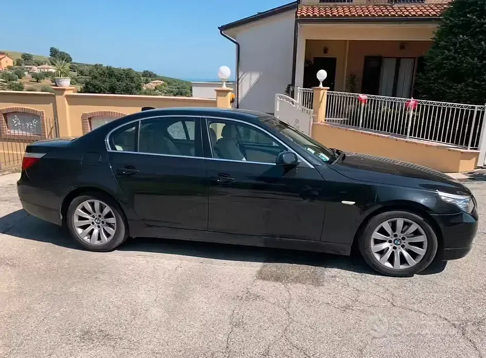 Usata BMW 520 177 CV (130 kW) 2009 Berlina