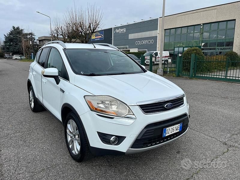 Usata Ford Kuga Titanium 136 CV (100 kW) 2010 Bianco SUV