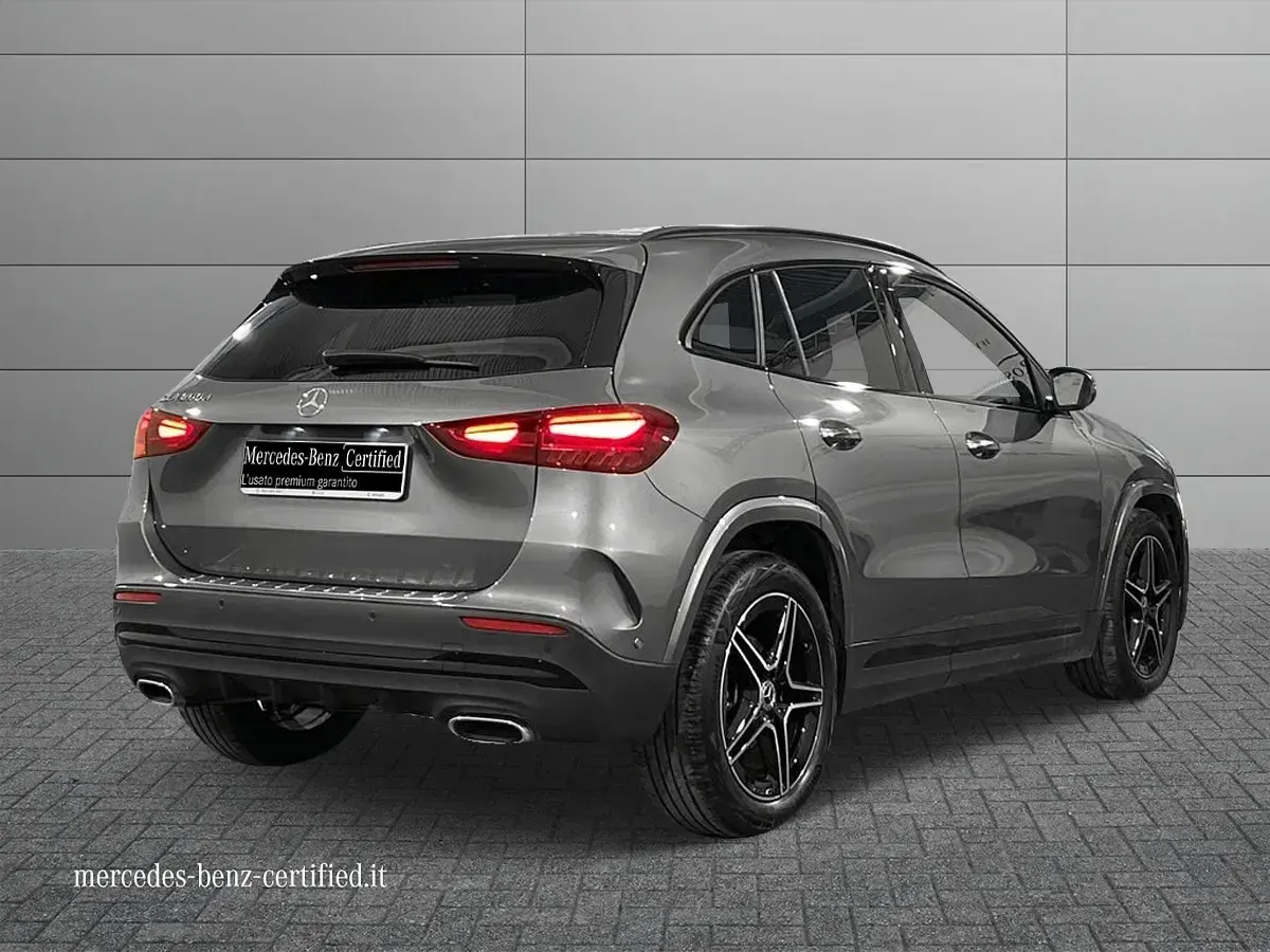 Usata Mercedes GLA200 Advanced Plus 150 CV (110 kW) 2025 Nero cosmo metallizzato SUV