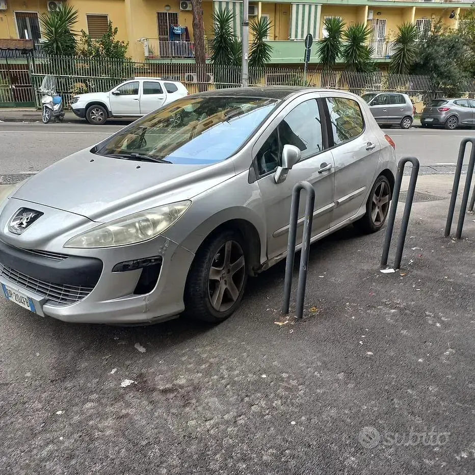 Usata Peugeot 308 109 CV (80 kW) 2008 Grigio Berlina
