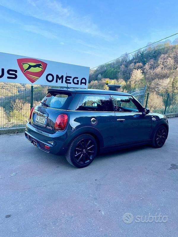 Usata Mini Cooper S 191 CV (140 kW) 2019 Grigio Utilitaria