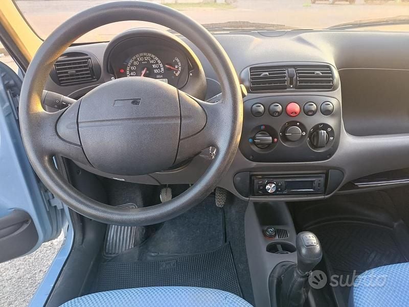 Usata Fiat 600 54 CV (39 kW) 2000 Coupé