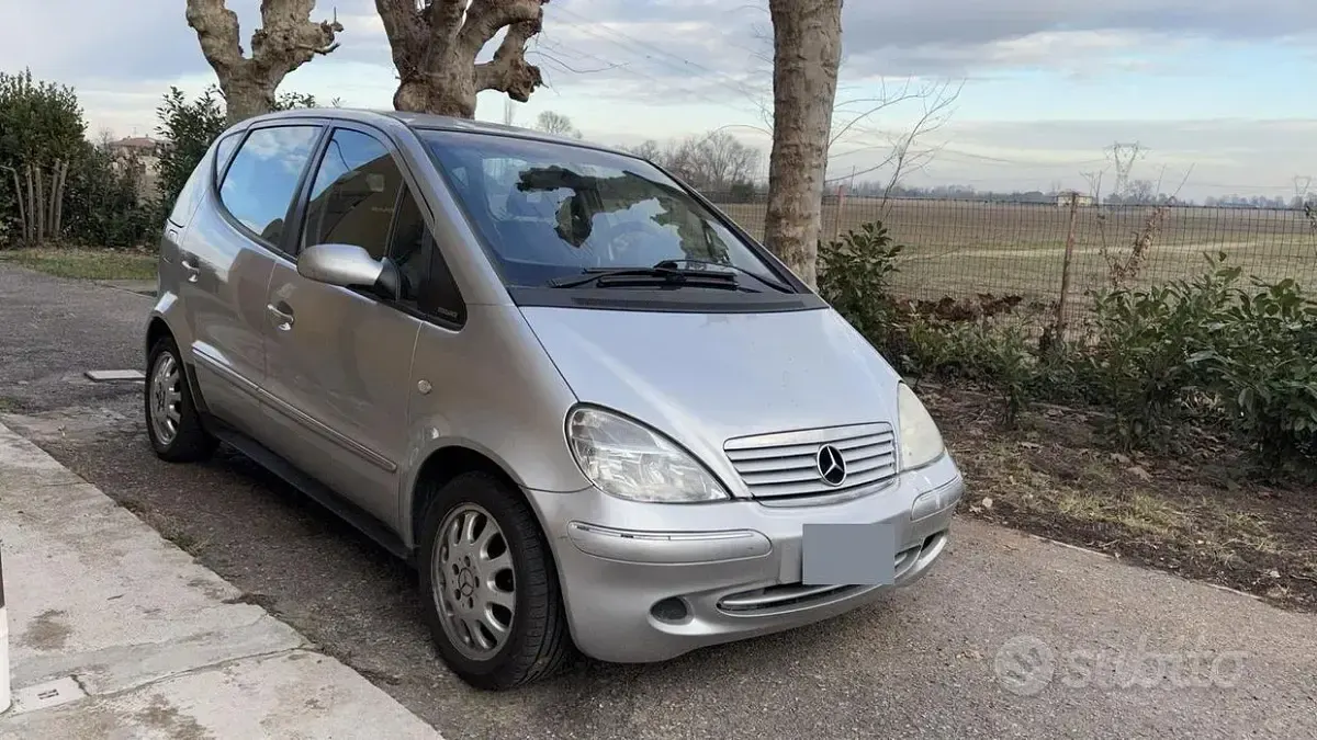 Usata Mercedes A140 82 CV (60 kW) 2002 Grigio Utilitaria