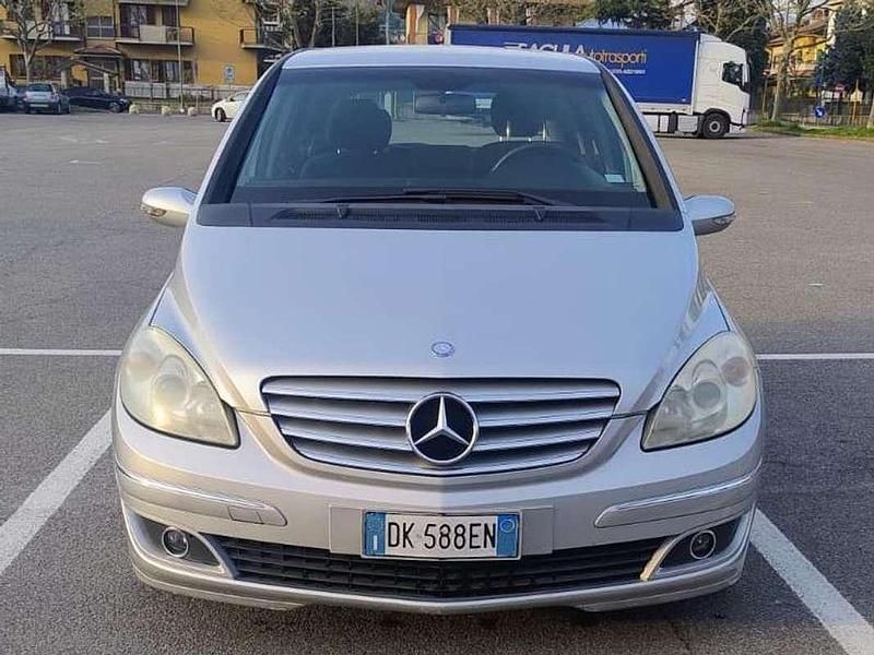 Usata Mercedes B180 Chrome 109 CV (80 kW) 2007 Argento Monovolume