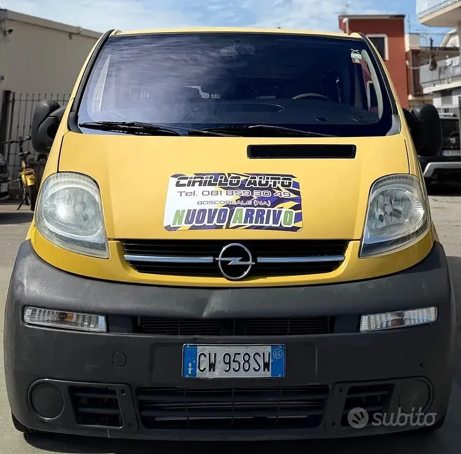 Usata Opel Vivaro 135 CV (99 kW) 2005 Monovolume