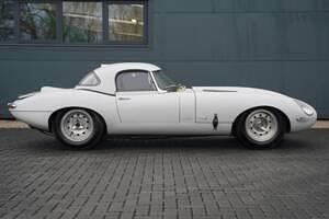Usata Jaguar E-Type 269 CV (197 kW) 1964 Bianco Coupé