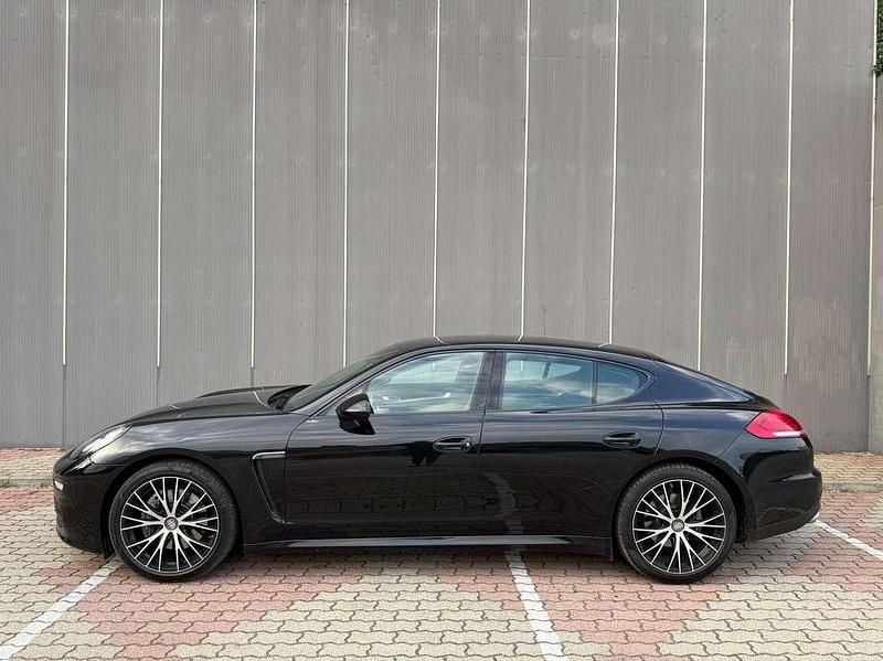 Usata Porsche Panamera 300 CV (220 kW) 2015 Nero Utilitaria