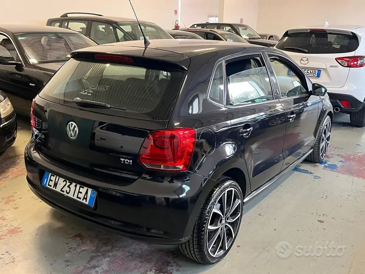 Usata VW Polo 75 CV (55 kW) 2014 Nero Berlina