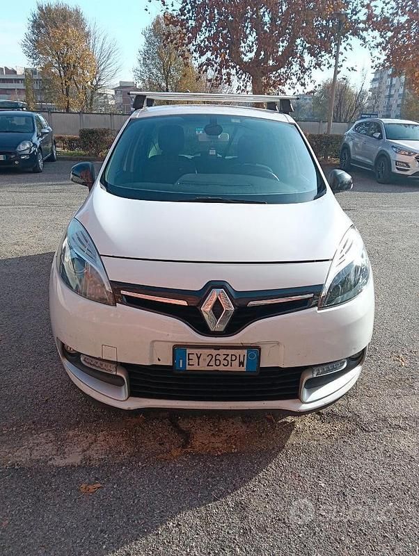 Bianco Usata 2015 Renault Scénic III XMOD Monovolume | 5500 € (Buon prezzo) - Immagine 1/4
