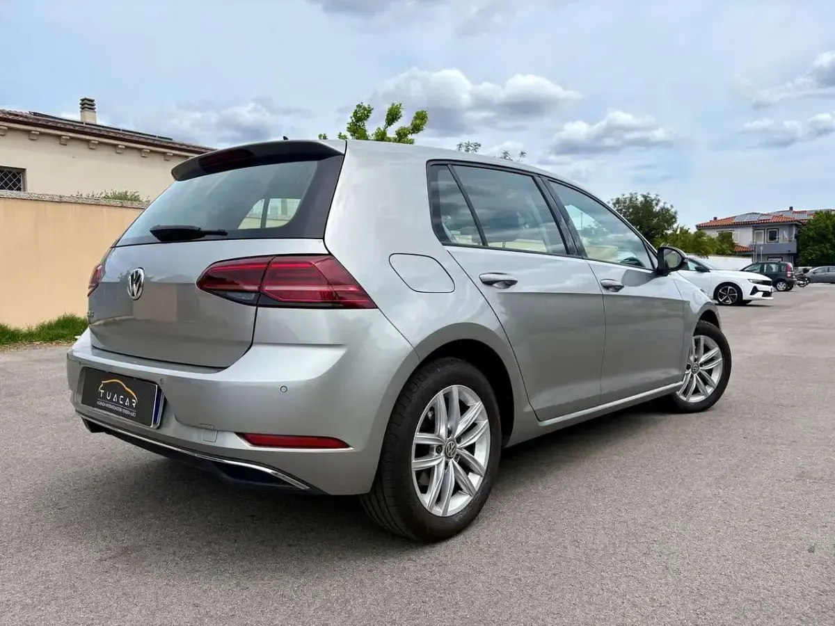 Usata VW Golf VII Business 116 CV (85 kW) 2020 Grigio Berlina