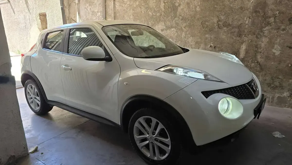 Usata Nissan Juke Tekna 117 CV (86 kW) 2011 Bianco SUV