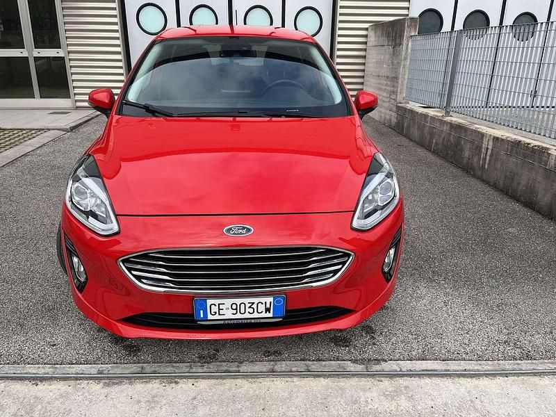 Usata Ford Fiesta Titanium 125 CV (91 kW) 2021 Red race Utilitaria