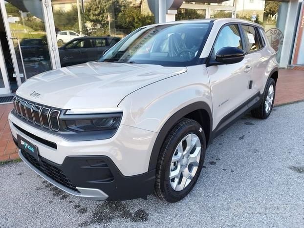 Usata Jeep Avenger Altitude 101 CV (74 kW) 2024 SUV