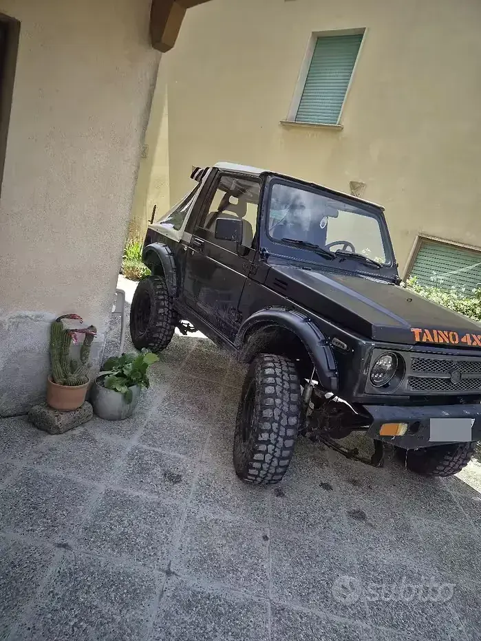Usata Suzuki Samurai 64 CV (47 kW) 1986 Nero SUV