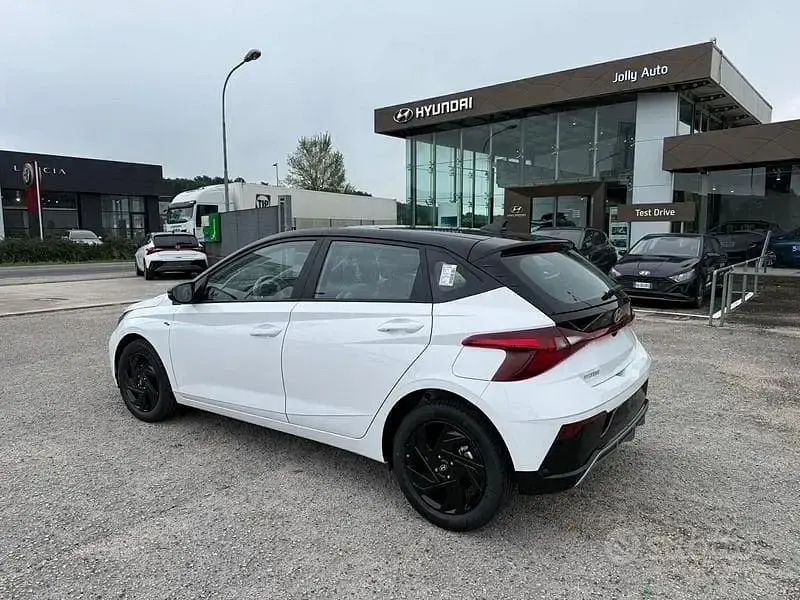Novo Hyundai i20 2026 Branco Citadino