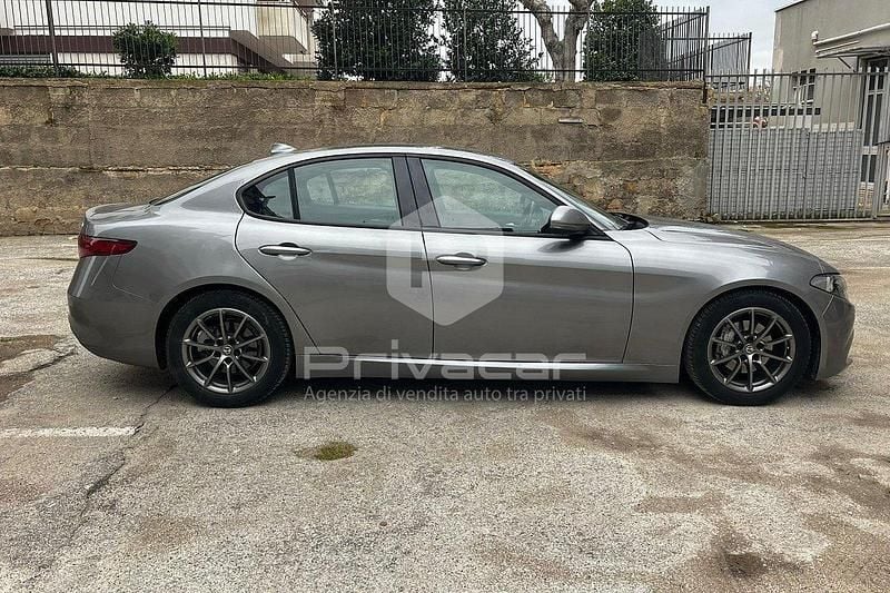 Usata Alfa Romeo Giulia Super 180 CV (132 kW) 2017 Grigio Berlina