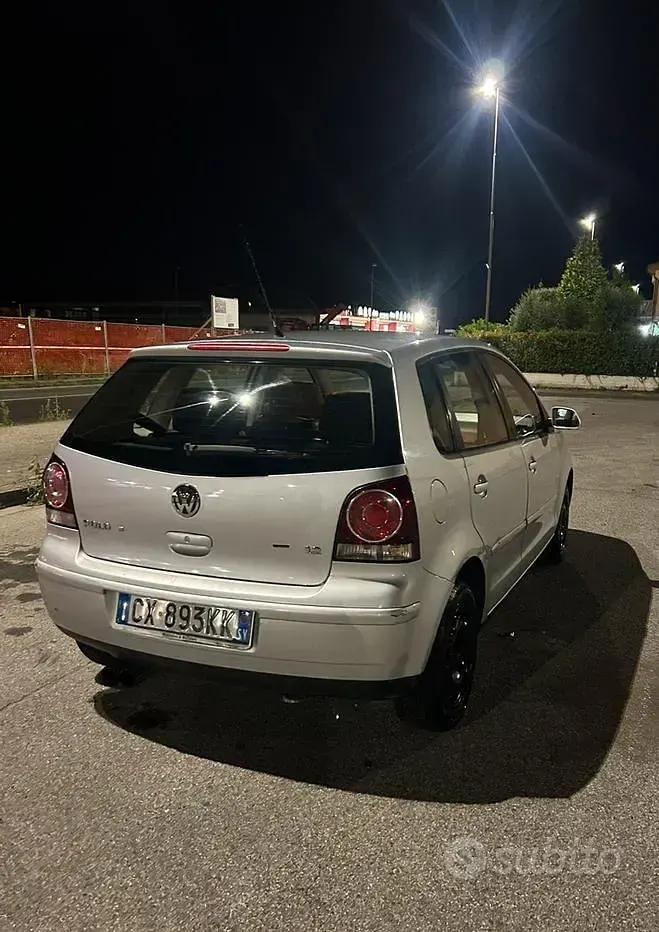 Usata VW Golf IV 64 CV (47 kW) 2005 Grigio Berlina
