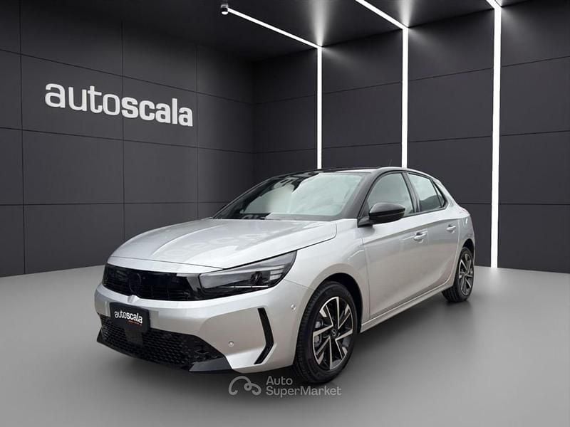 Nuova Opel Corsa 110 CV (80 kW) 2025 Argento Berlina