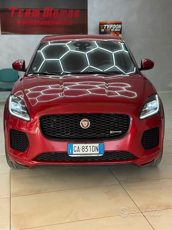 Usata Jaguar E-Pace R-Dynamic 150 CV (110 kW) 2020 Rosso SUV