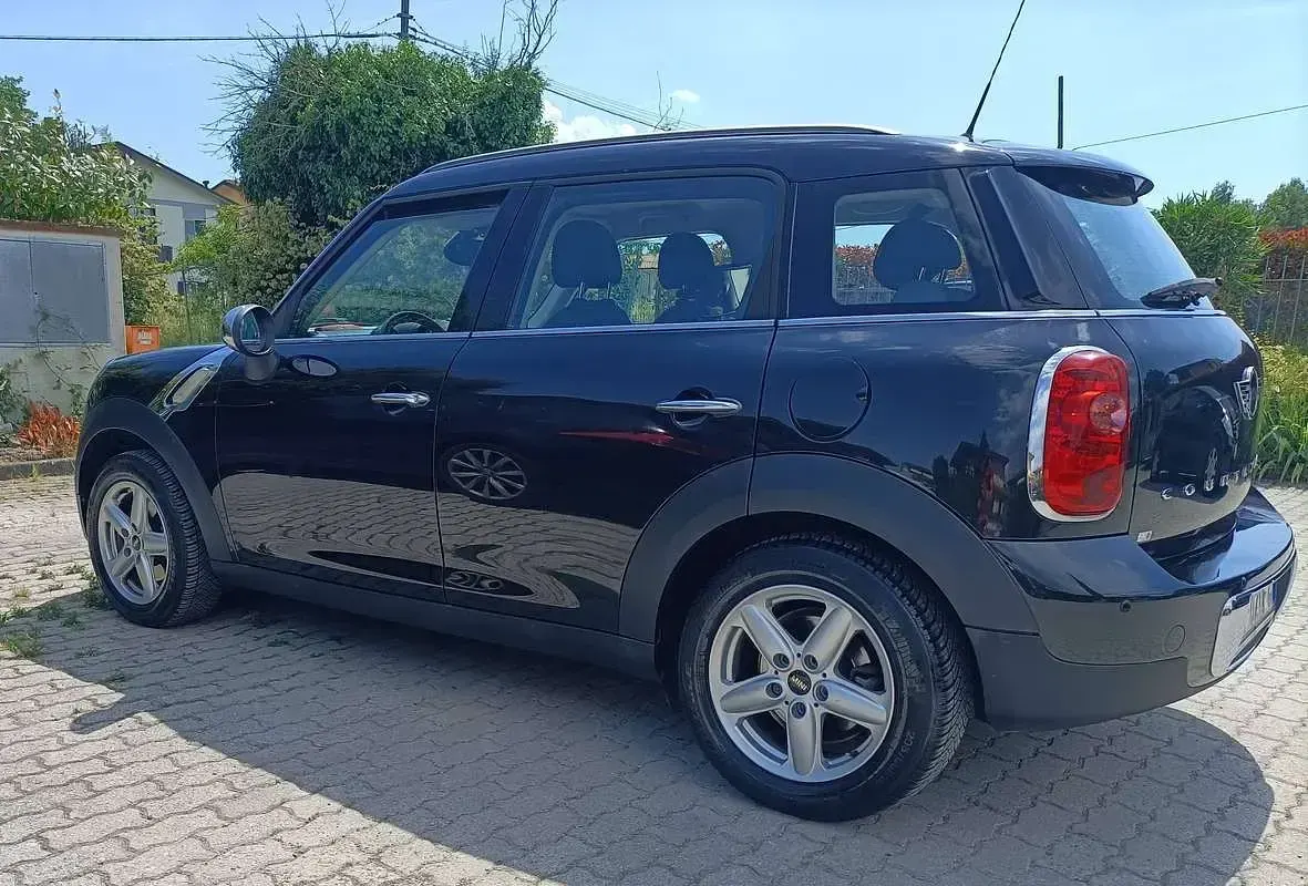 Usata Mini One Countryman 98 CV (72 kW) 2013 Nero SUV