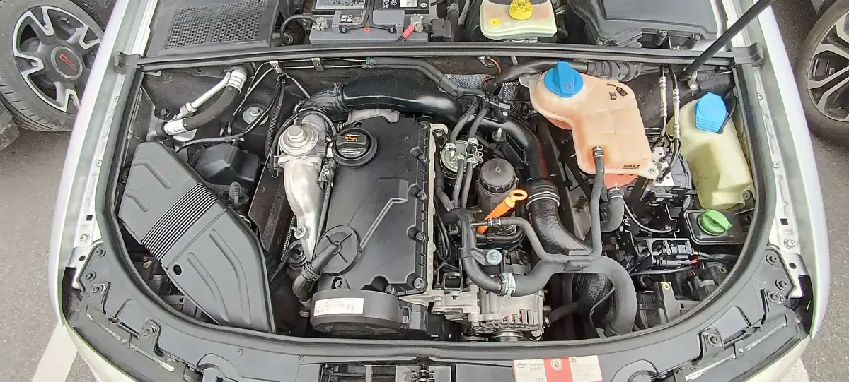 Usata Audi A4 Ambiente 131 CV (96 kW) 2005 Argento Berlina