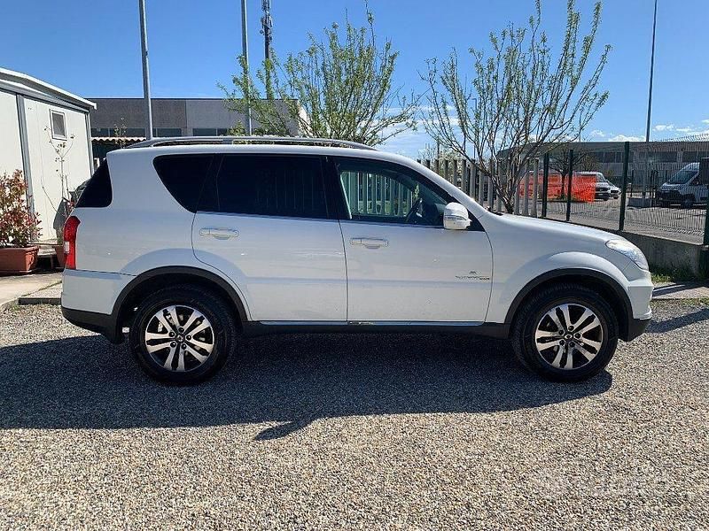 Usata Ssangyong (KGM) Rexton 155 CV (114 kW) 2014 Bianco SUV