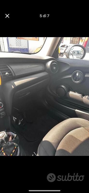 Usata Mini Cooper 95 CV (69 kW) 2016 Utilitaria
