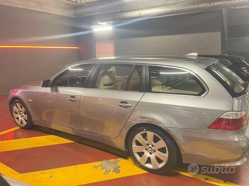 Usata BMW 530 2007 Blu Station wagon