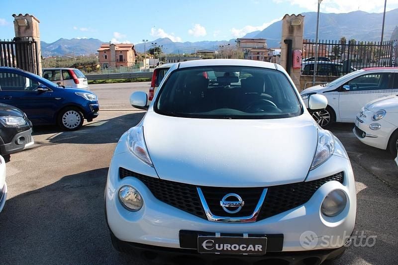 Usata Nissan Juke Tekna 110 CV (80 kW) 2013 Bianco SUV