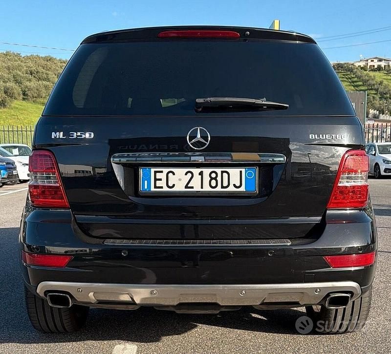 Begagnad Mercedes ML350 Premium 211 HK (155 kW) 2010 Svart SUV