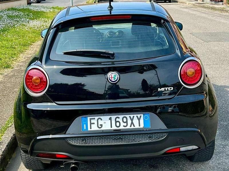 Usata Alfa Romeo MiTo 90 CV (66 kW) 2017 Nero Utilitaria