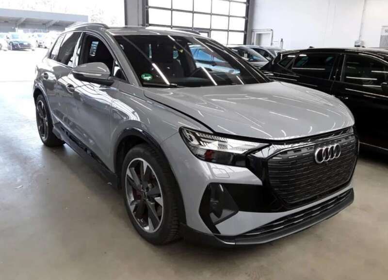 Usata Audi Q4 e-tron S-Line 69 kW (95 CV) 2022 Grigio SUV